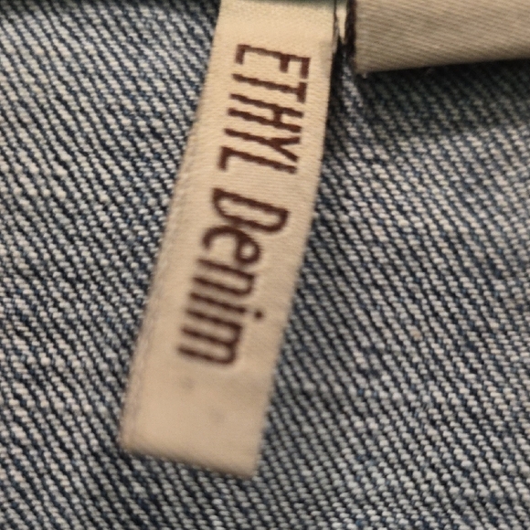 Ethyl Denim Classic Blue Denim Jacket Size Large - Picture 2 of 3